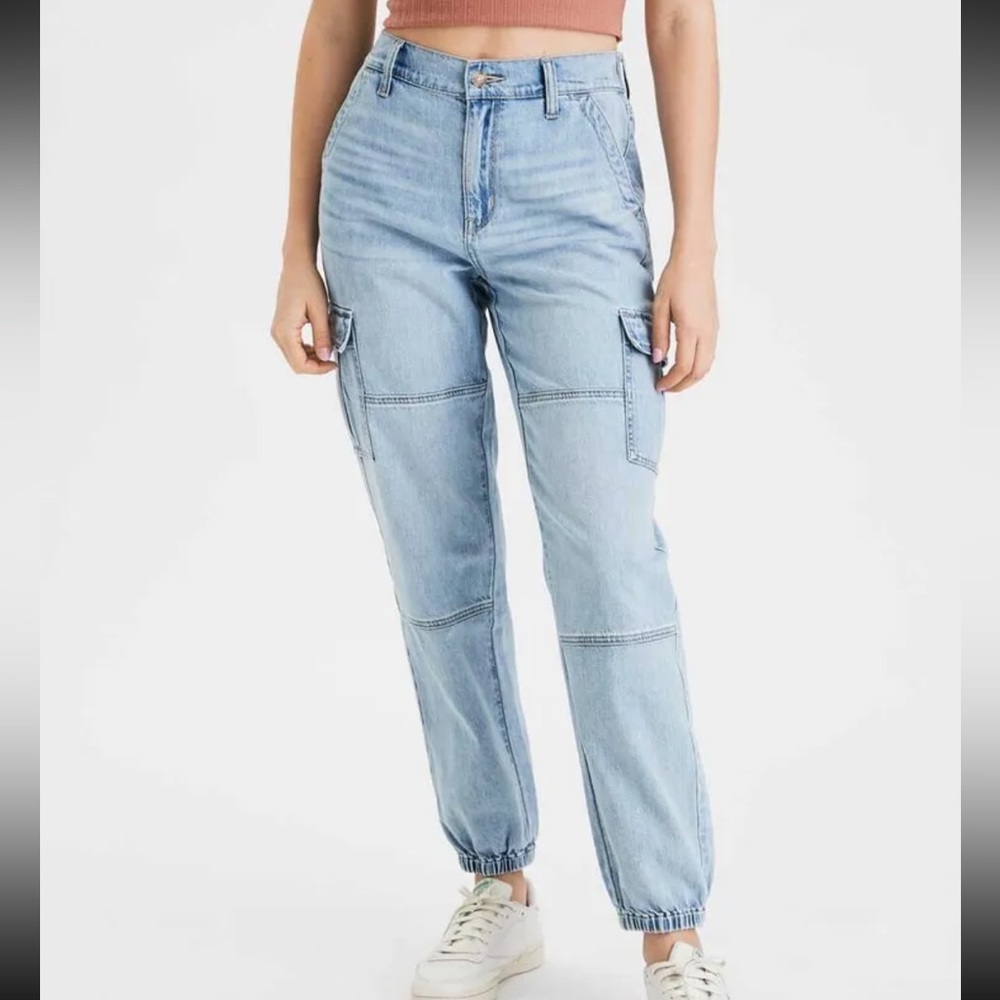 American Eagle Light Blue Wash Denim Cargo Jogger Pants